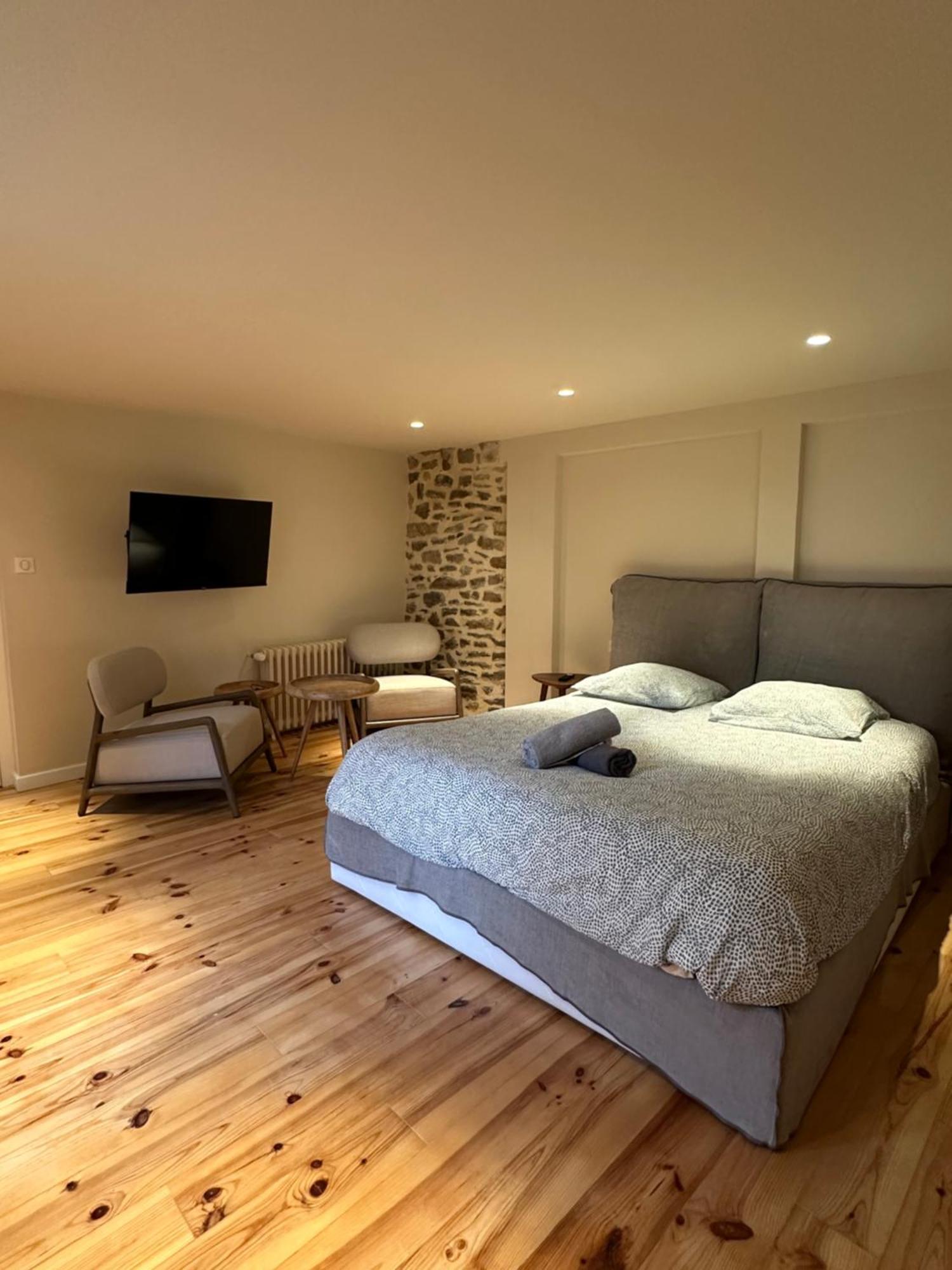 Ar Barzh Kadiou II Apartment Quimper Bagian luar foto